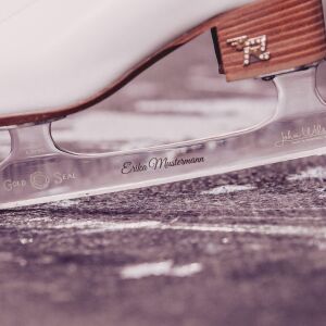 Lasergravur für Eiskunstlauf Kufe (Hin- &...